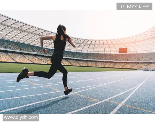 从草根少年到绿茵巨星成长历程揭示足球背后的奋斗与荣耀